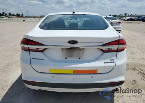 2018 Ford Fusion Se Hybrid z USA, uszkodzony, nr VIN 3FA6P0LU9JR178484
